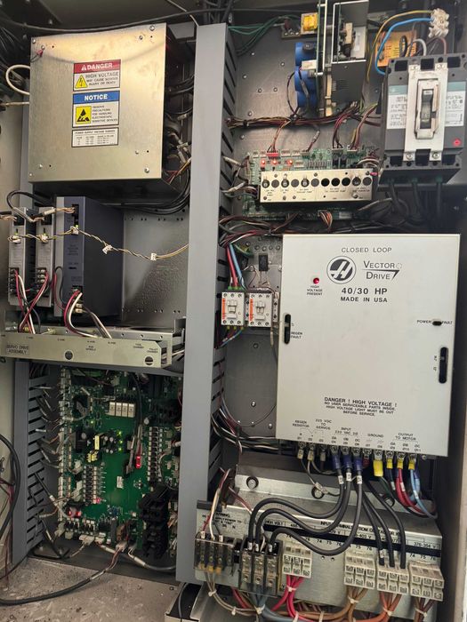 Centro Maquinação CNC Vertical HAAS VM3