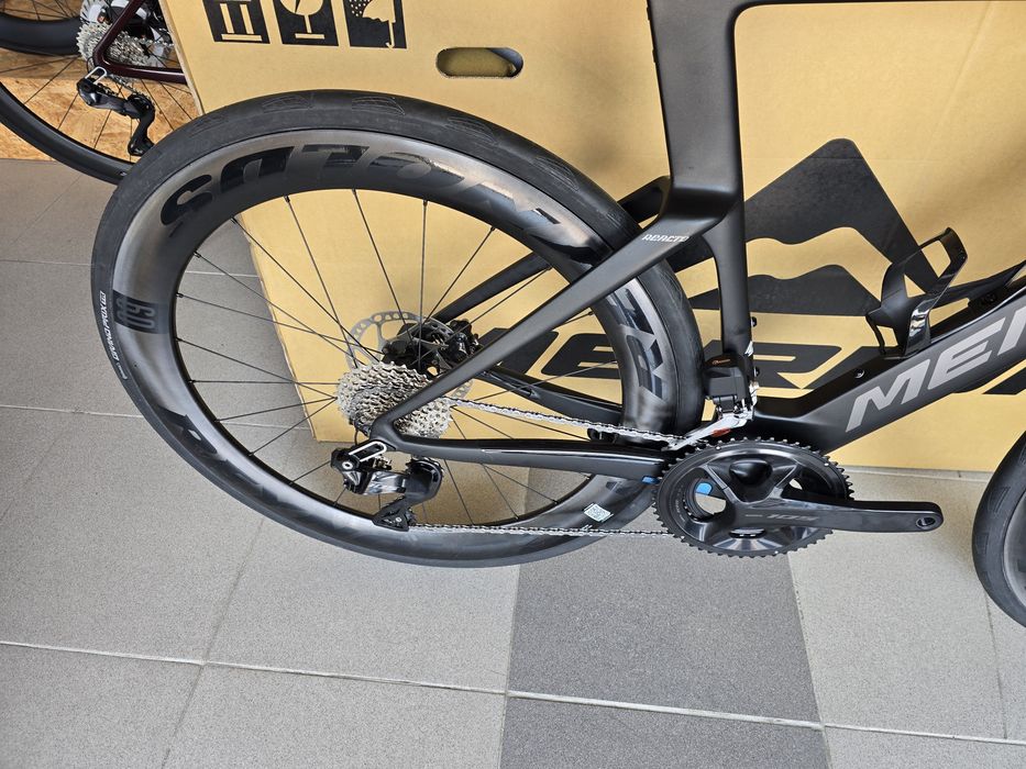 Merida reacto 105 di2 e rodas reynolds