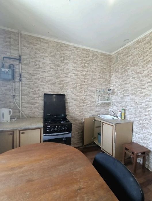Продам 1 кімнатну квартиру проспект Миру 39( 95 квартал ).