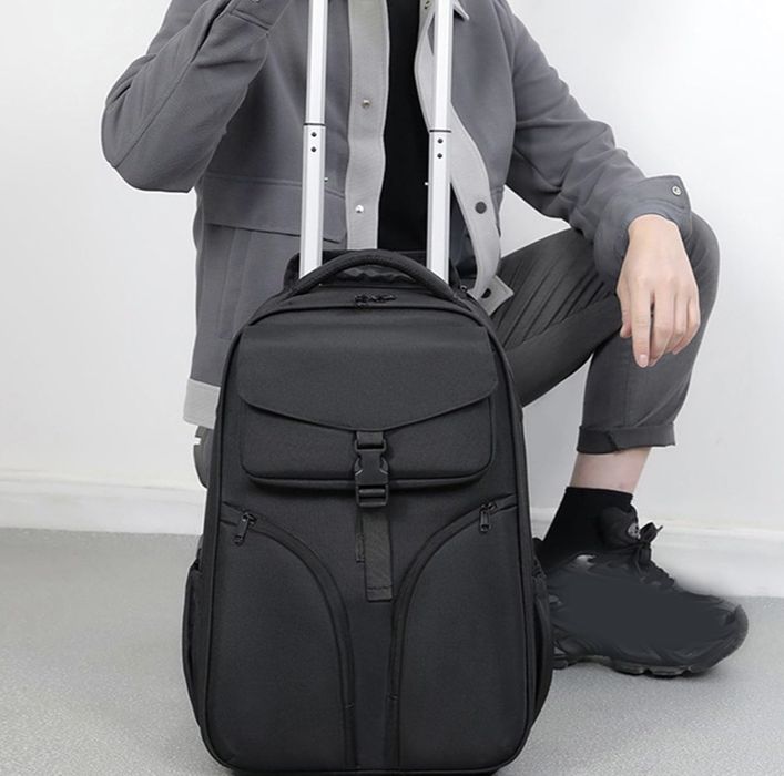 PYHODI 30L Plecak czarny z wysuwaną rączką na kółkach