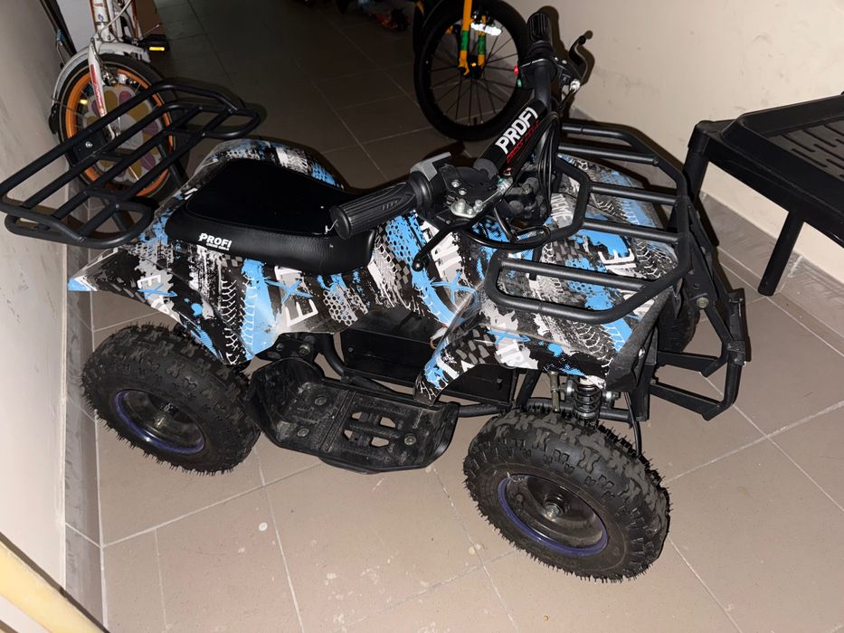 Дитячий квадроцикл СРОЧНО