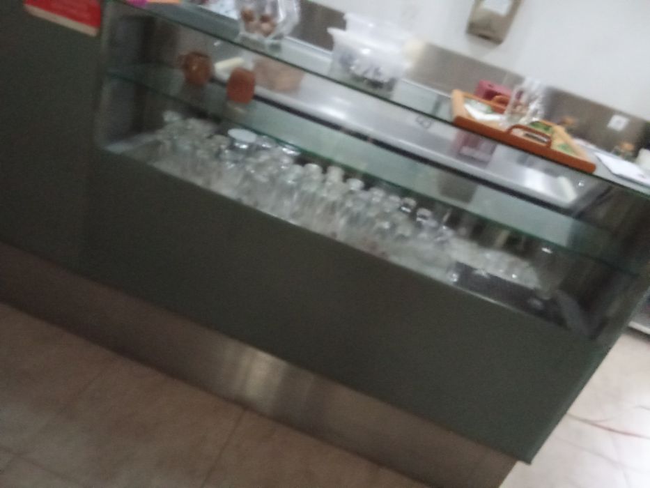 Venda de bancadas em inoxnox e mesas com cadeiras nox