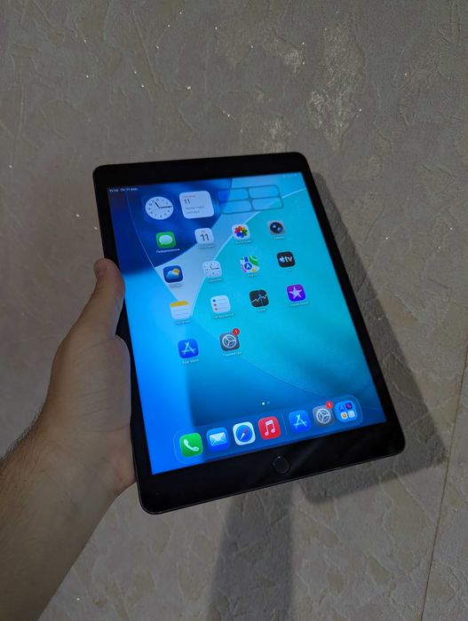 iPad 9 на 64gb гарний стан