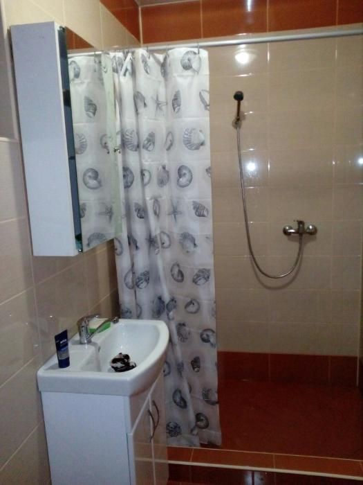 Здаються кімнати або будинок біля термальних вод "Косино"