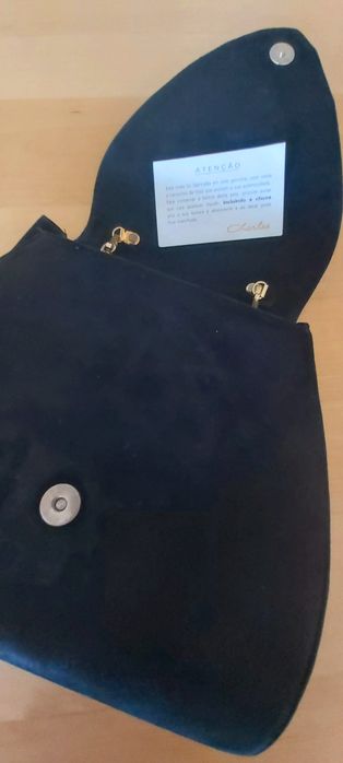 Mala em Camurça preta