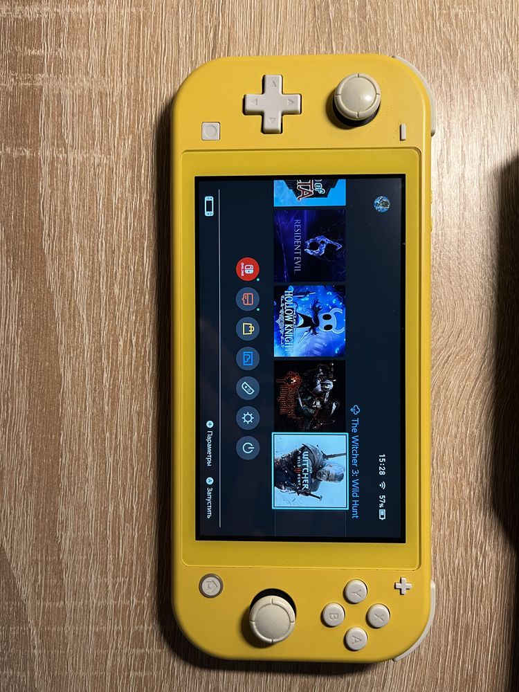 Портативная игровая приставка Nintendo Switch Lite Yellow (41980)