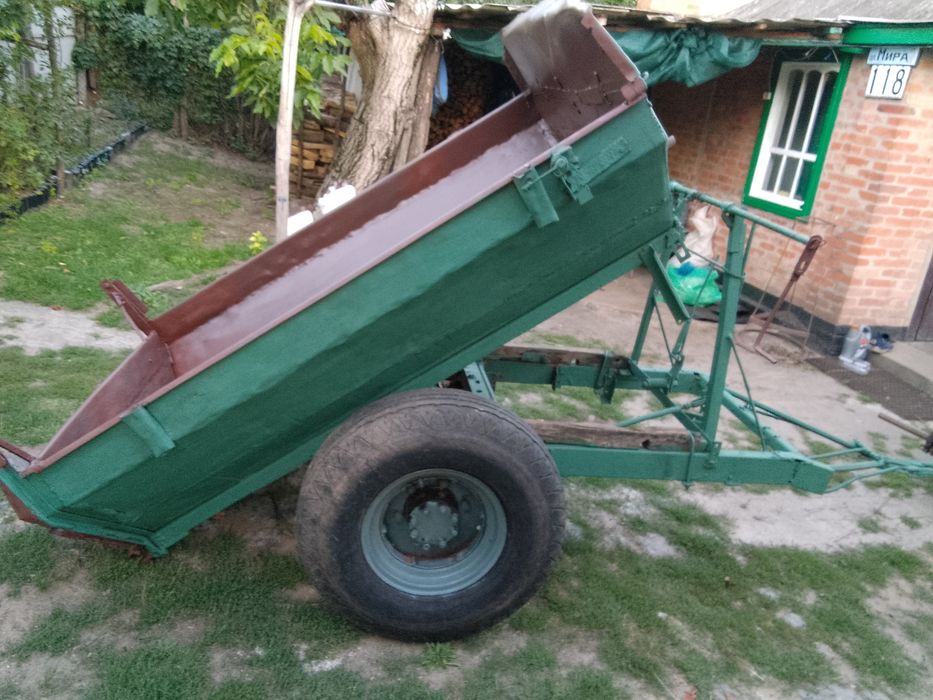 Продам саморобний трактор з прицепом-самоскид.