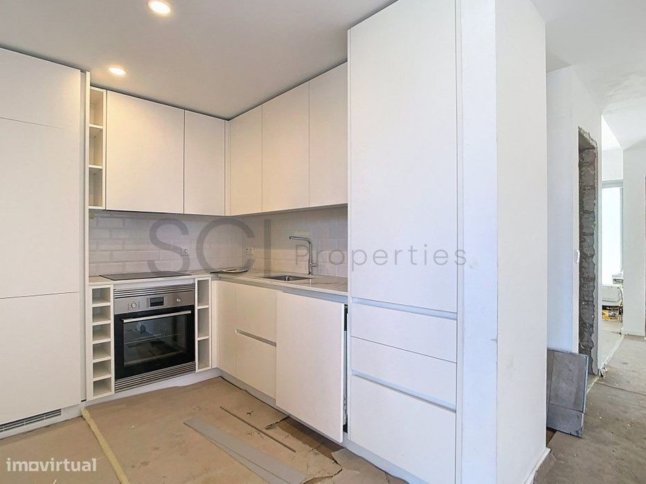 Apartamento T1 com logradouro 42m2, na Quinta do Conde