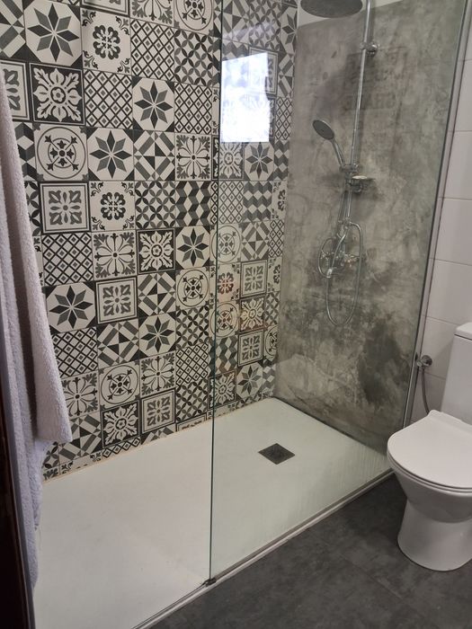 Quarto em moradia em Moninhos,  Loures.