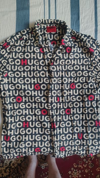 Продам сорочку  HUGO BOSS  з коротким рукавом
