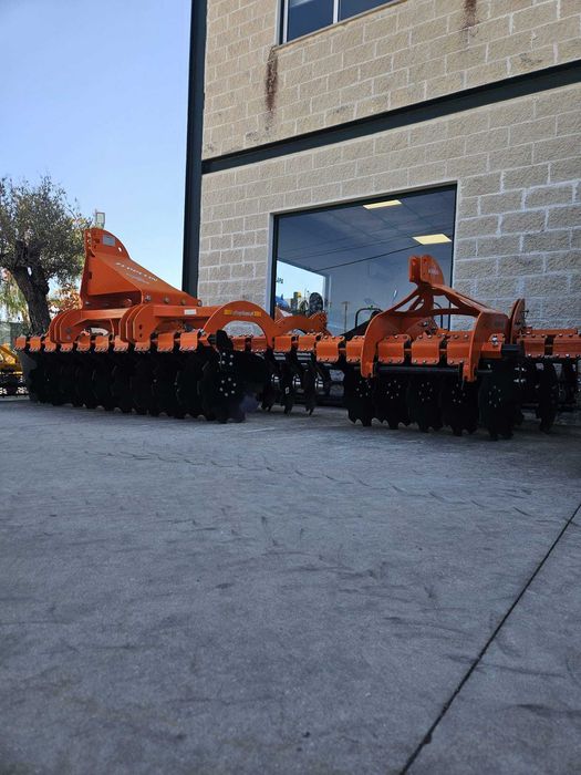 Grades Rápidas de Discos C/Rolo Traseiro (1,40 a 6,00m)