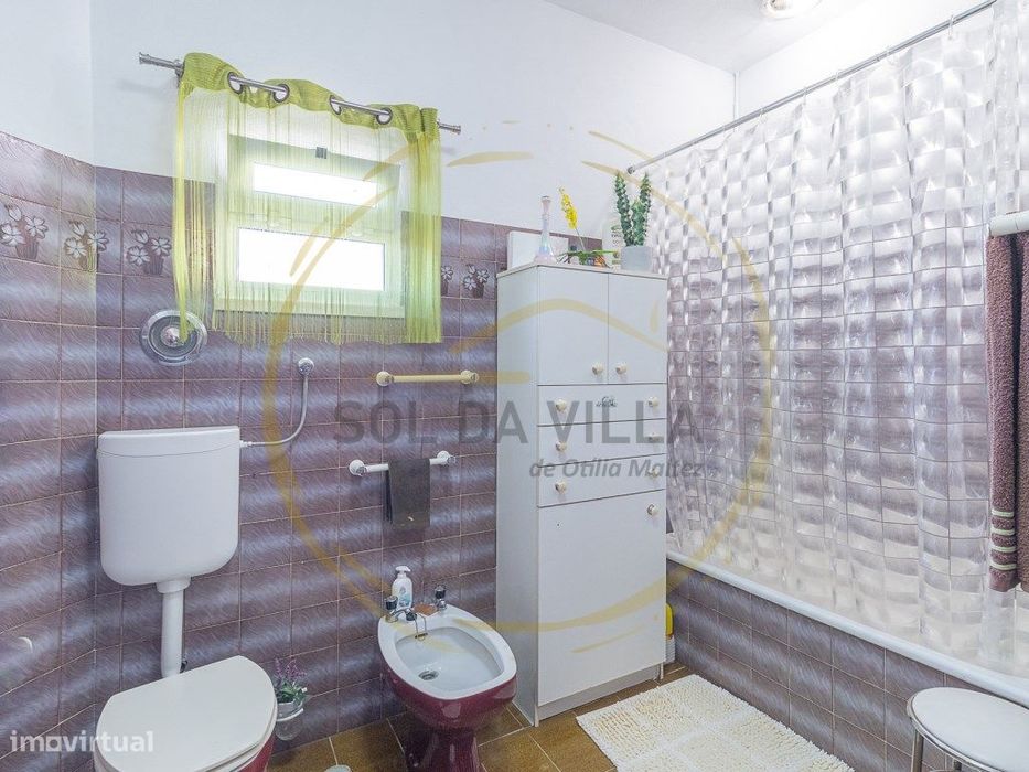 Moradia isolada T4 + T3 com garagem - Porto Salvo, Oeiras - 519.000€