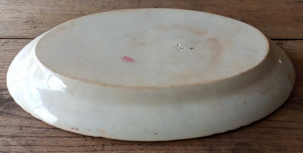 Antiga travessa grande em faiança Real Fábrica de Sacavém 1894 a 1909