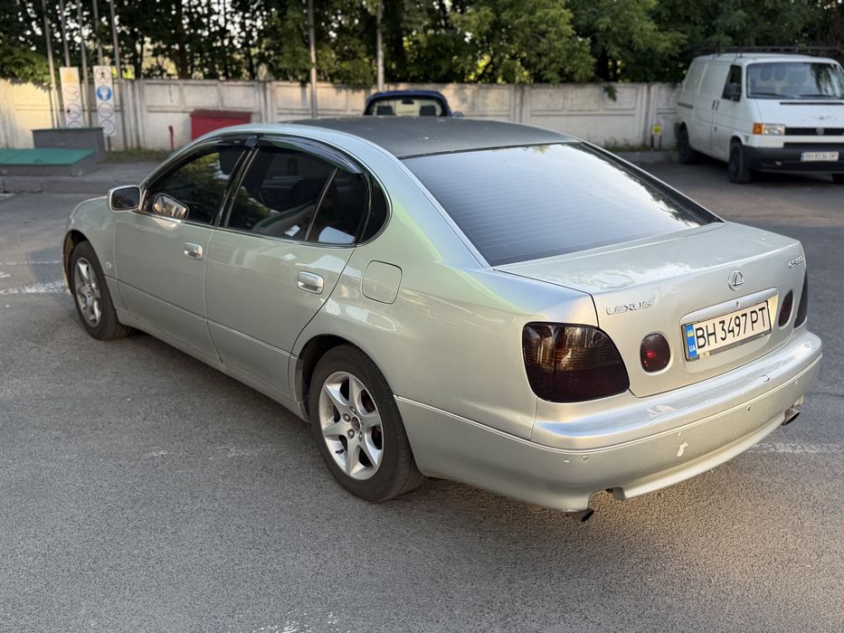 LEXUS GS 300 Автомобиль в хорошем состоянии для своих лет