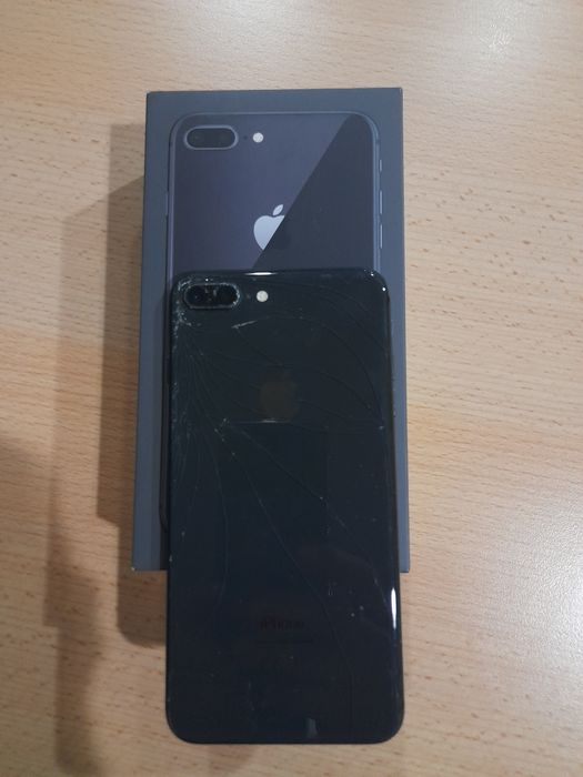 Telemóvel i Phone 8 Plus