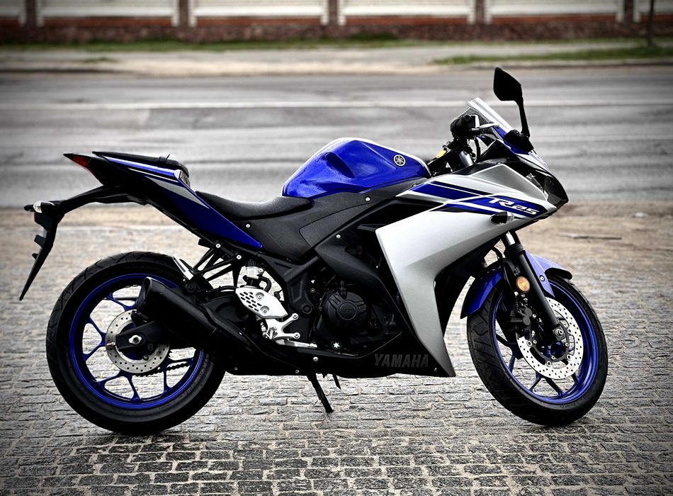 Японський Мотоцикл Yamaha YZF-R25 2016 в Арт мото Житомир