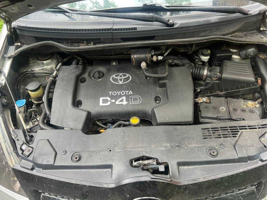 Разборка TOYOTA AVENSIS T25 Corolla Verso Avensis Verso 2,0D 1.8i