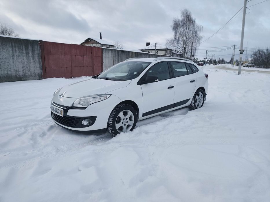 Продам Renault Megane 3 1.6 2012 универсал