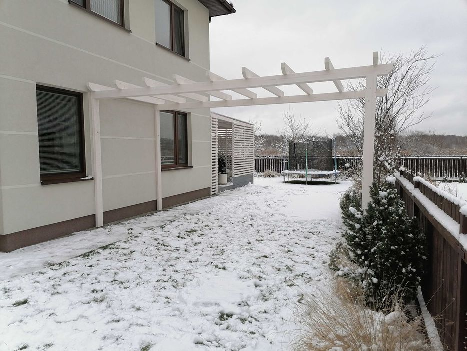nowoczesna zabudowa tarasu, balkonu | premium | terminowo | poliwęglan | zadaszenie | pergola | altanka | ścianki | osłona | konstrukcja drewniana