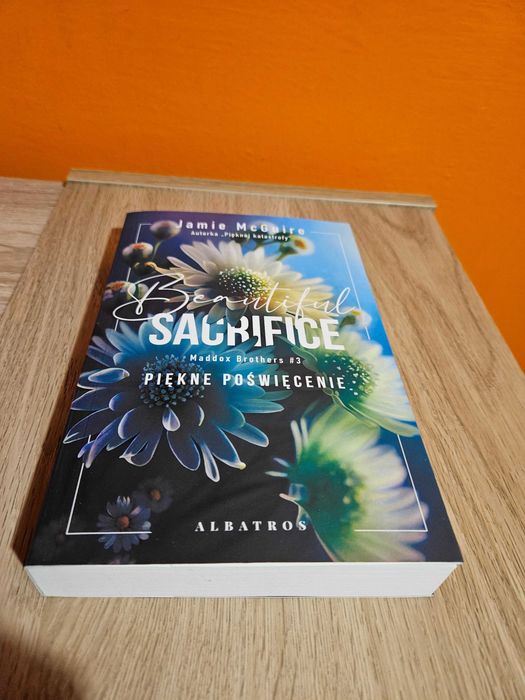 Beautiful Sacrifice. Piękne Poświęcenie Jamie McGuire jak nowa