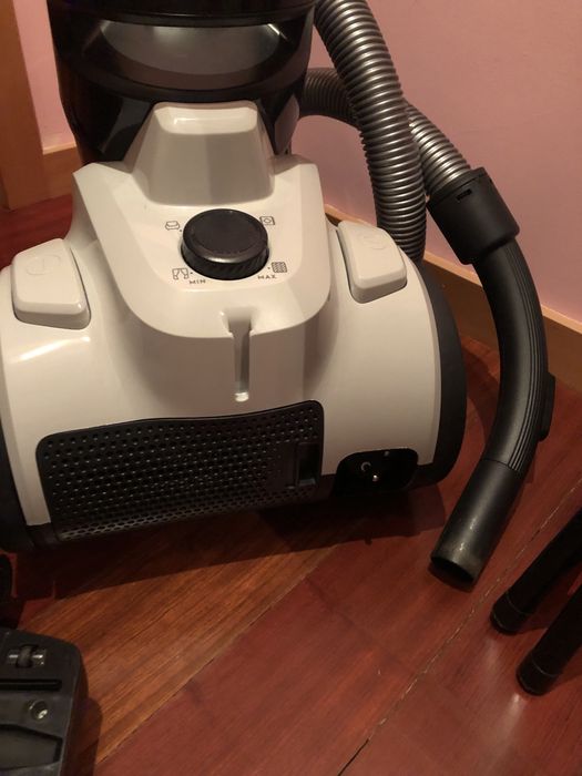 Aspirador AEG vacum cleaner LX5