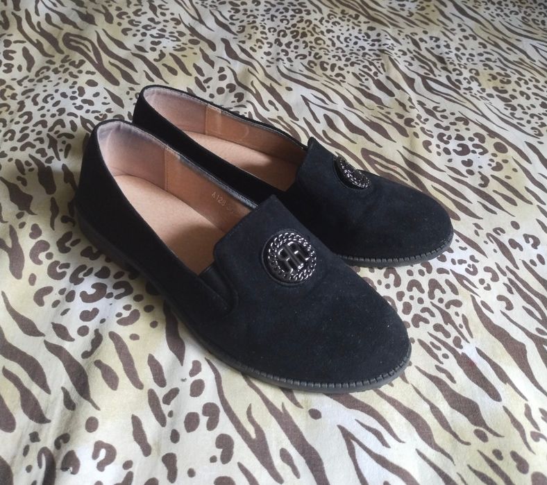 Туфлі, балетки...