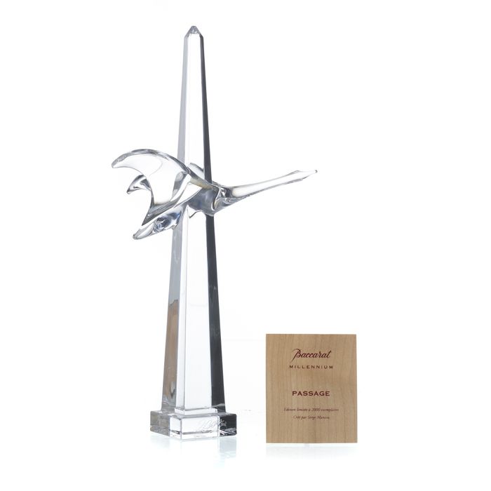Cristal e vidro - Escultura; Baccarat Millennium - assinado Serge Mans
