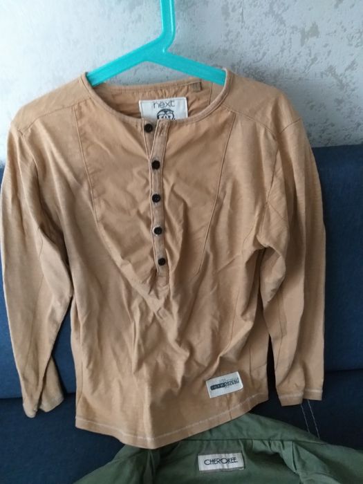 Куртка на мальчика 5-8лет.