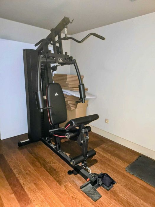 Máquina de Musculação Adidas Home Gym – Excelente Estado