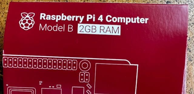 Raspberry pi 4 model B 2 GB ram + SD 32gb