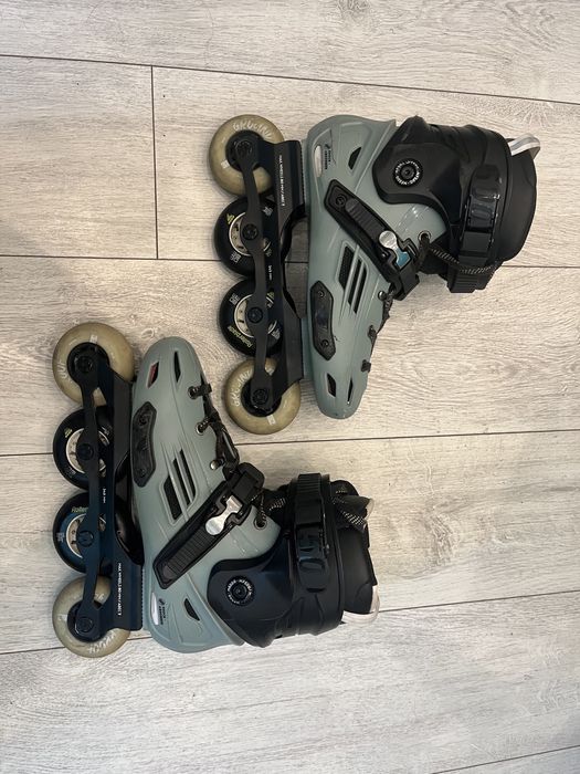 Zestaw (Rolki, Kask, Ochraniacze , Plecak,Dodatkowe kółka świecącę się