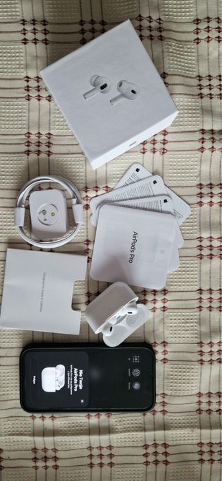 Airpods pro 2.
