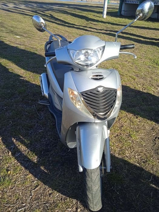 Мопед Honda sh-150i