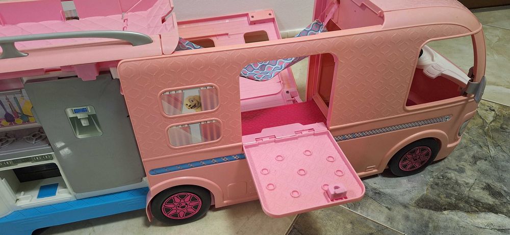 kamper dla lalek Barbie