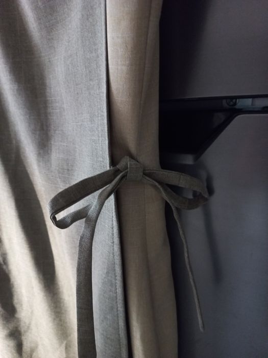 Vestido comprido em 2 tons de verde seco