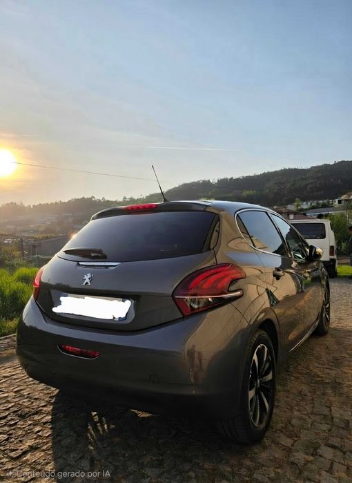Peugeot 208 1.2 PureTech 110cv (2019) – Edição Especial