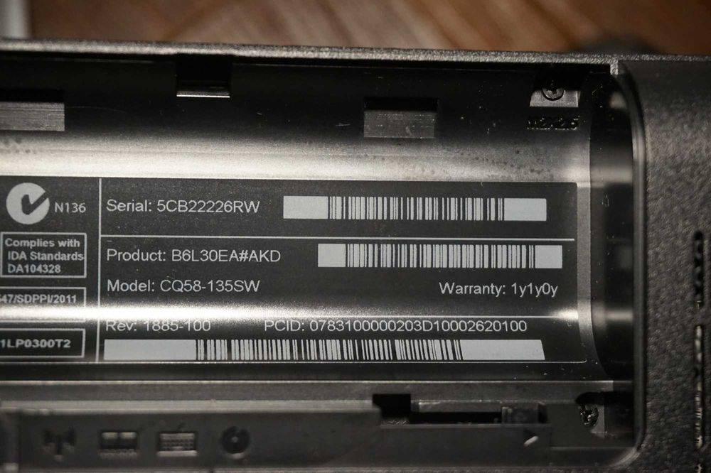obudowa zawiasy panel matrycy ramka klapa palmrest touchpad hp cq58