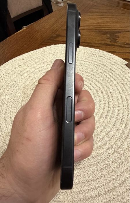 Apple Iphone 16 Pro Black Titanium 256 Gb