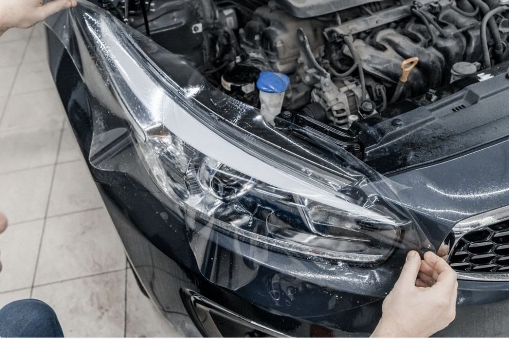 Защитная/ антигравийная полиуретановая бронепленка для фар 100*30