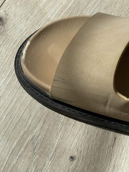 сандали reserved