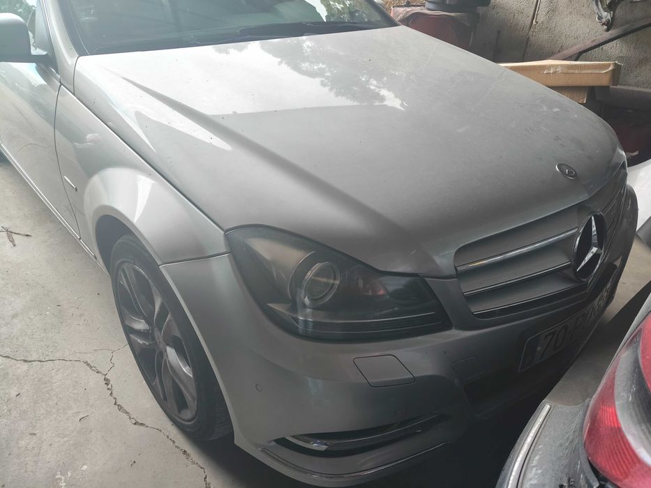 Mercedes c220acidentada