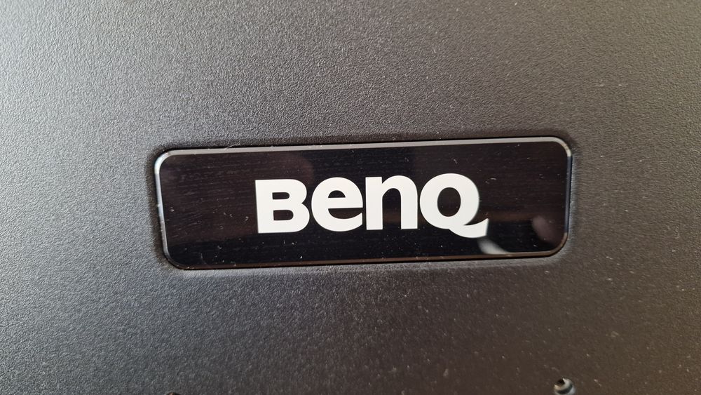 Monitor BENQ  ET-0030-B  razem z przewodami GWARANCJA  ROZRUCHOWA