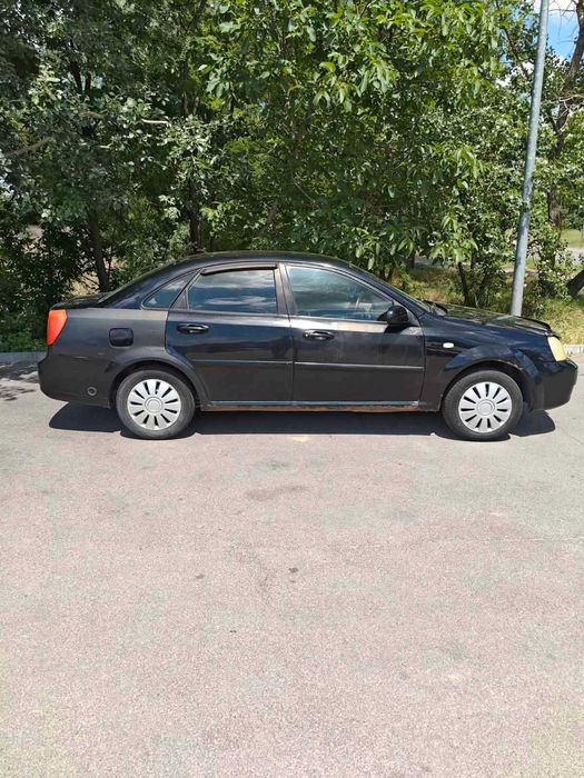 Автомобиль Шевроле