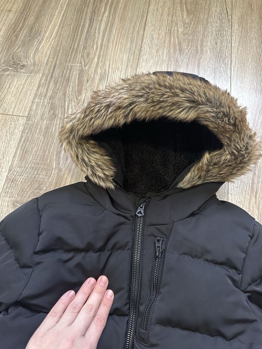 Зимова куртка для хлопця 116/122 розмір чорна