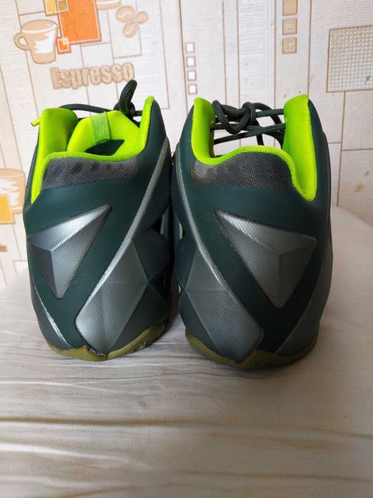 Кроссовки фірмові баскетбольні Nike LEBRON 11 'DUNKMAN' р-р 40 (25 см)