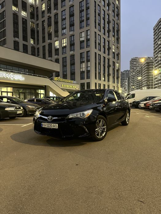 Toyota camry 55 2017