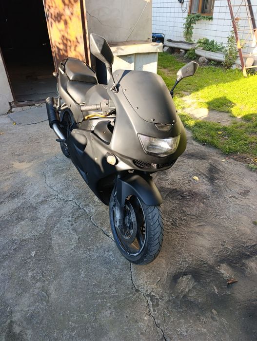 Kawasaki ninja zx6r