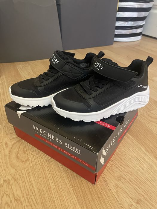 Дитячі кросівки Skechers Street Los Angeles (з устілкою Air-Cooled Memory Foam)