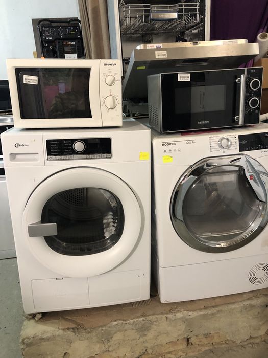 Мікрохвильова  піч в склад-магазині в м. Суми