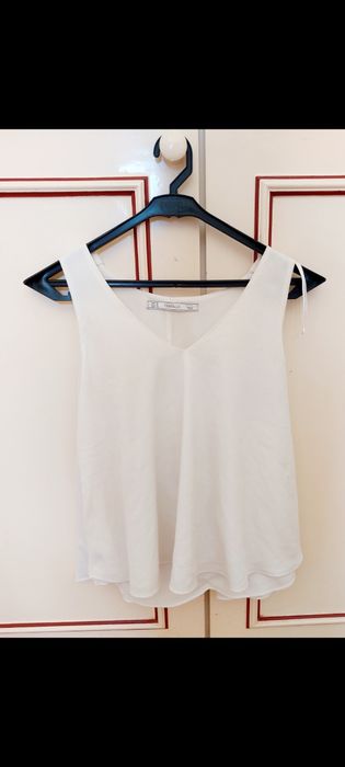Top branco Zara giro